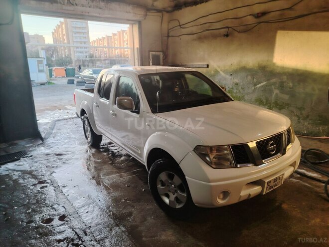 Nissan Navara 2014, 427,500 km - 2.5 l - Bakı