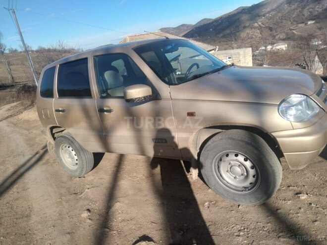 Chevrolet Niva 2006, 320,000 km - 1.7 л - Tovuz