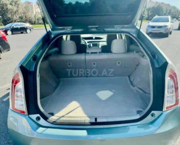 Toyota Prius 2015, 190,000 km - 1.8 l - Bakı