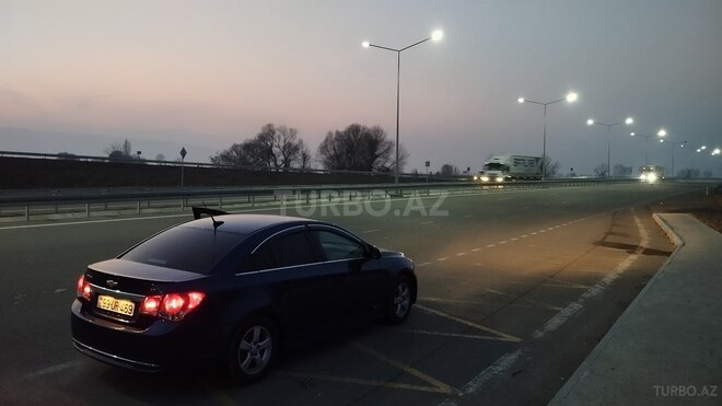 Chevrolet Cruze 2011, 248,054 km - 1.4 л - Qazax