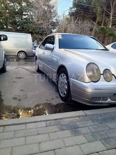 Mercedes E 230 1996, 155,000 km - 2.3 l - Bakı