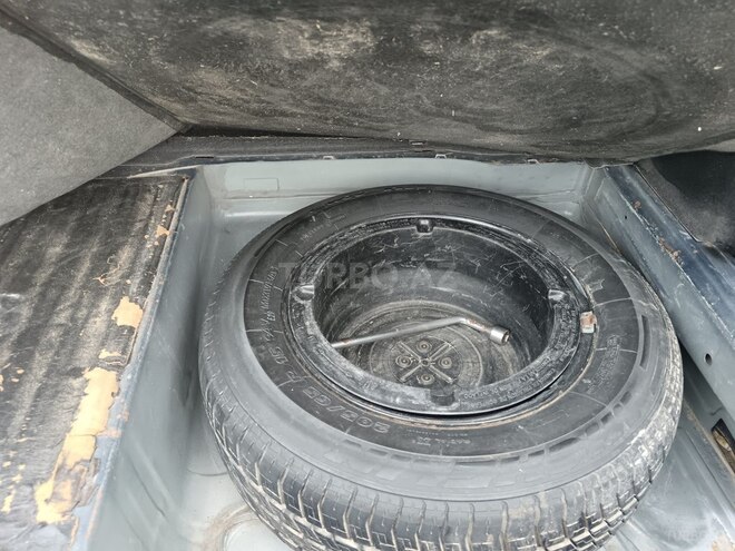 Mercedes E 240 1997, 322,000 km - 2.4 л - Sumqayıt
