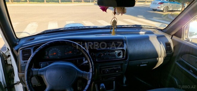 Mitsubishi L200 2003, 370,000 km - 2.5 l - Masallı