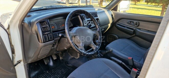 Mitsubishi L200 2003, 370,000 km - 2.5 l - Masallı