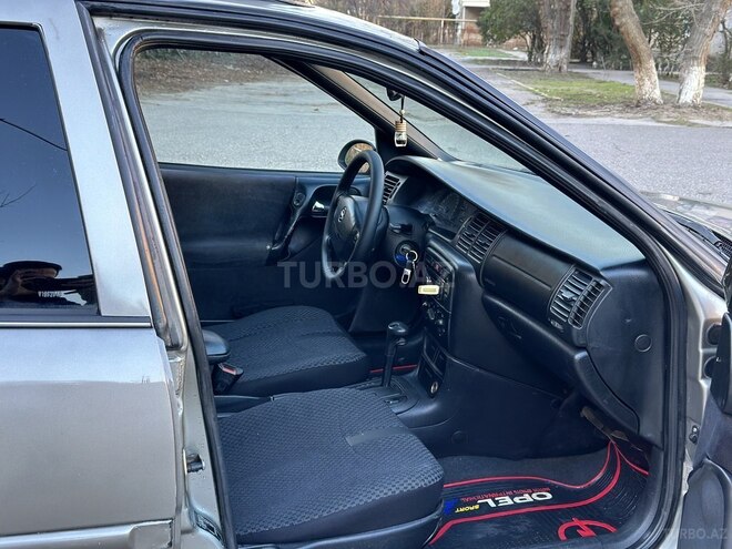 Opel Vectra 1999, 247,000 km - 1.8 l - Sumqayıt