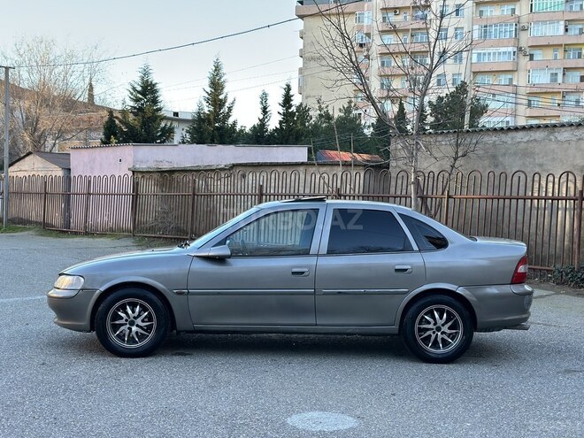 Opel Vectra 1999, 247,000 km - 1.8 l - Sumqayıt