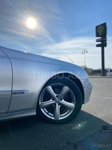 Mercedes E 320 2004, 280,000 km - 3.2 l - Xırdalan
