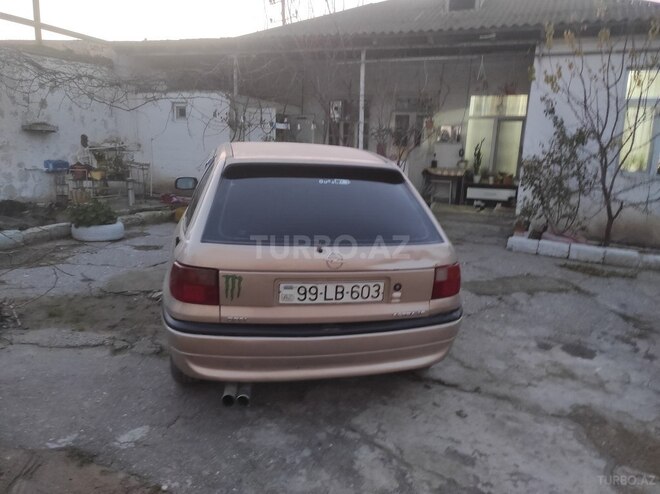 Opel Astra 1996, 230,000 km - 1.6 l - Bakı