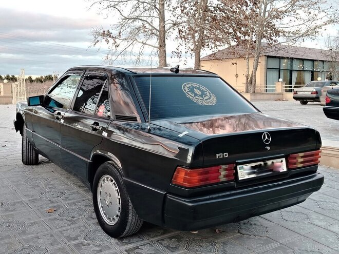 Mercedes 190 1992, 563,280 km - 2.0 л - Qazax