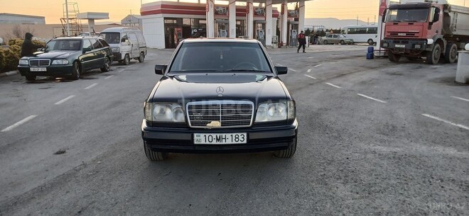 Mercedes E 200 1994, 284,567 km - 2.0 l - Sumqayıt