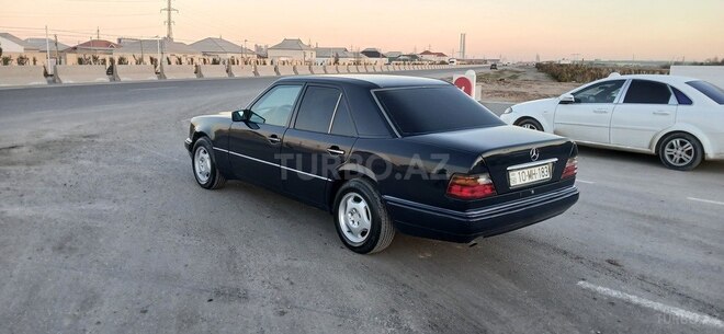 Mercedes E 200 1994, 284,567 km - 2.0 l - Sumqayıt