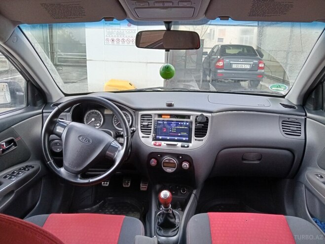 Kia Rio 2006, 292,582 km - 1.4 l - Quba