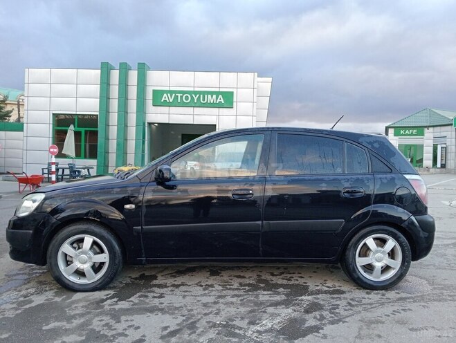 Kia Rio 2006, 292,582 km - 1.4 l - Quba