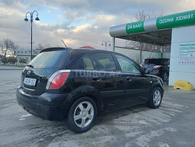 Kia Rio 2006, 292,582 km - 1.4 l - Quba