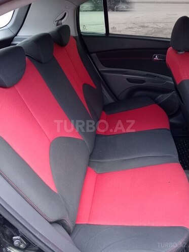 Kia Rio 2006, 292,582 km - 1.4 l - Quba