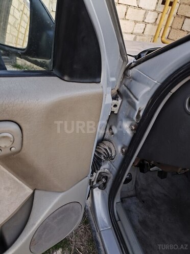 Volkswagen Vento 1994, 460,000 km - 1.8 l - Bakı