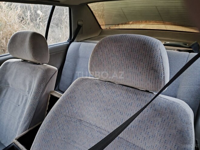 Volkswagen Vento 1994, 460,000 km - 1.8 l - Bakı