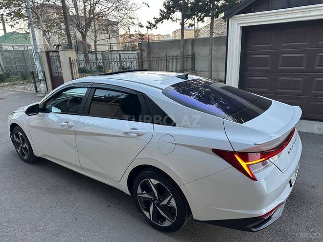 Hyundai Elantra 2022, 26,000 km - 1.6 l - Bakı