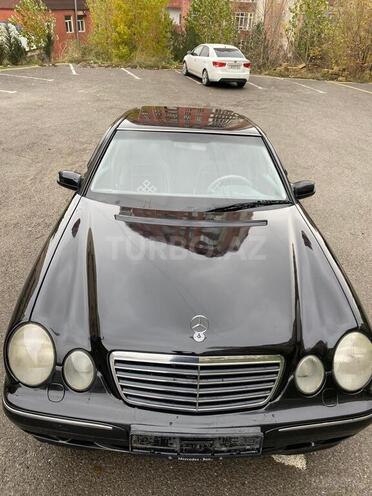 Mercedes E 240 2000, 436,000 km - 2.4 л - Şirvan