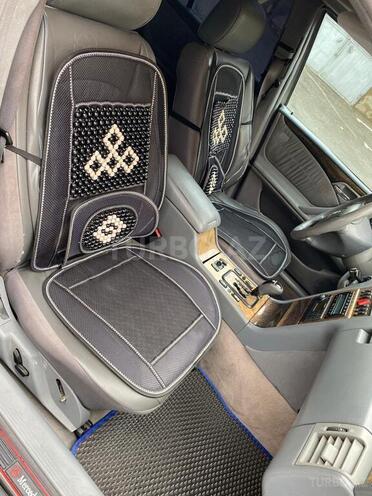 Mercedes E 240 2000, 436,000 km - 2.4 л - Şirvan