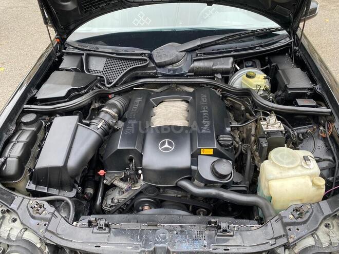 Mercedes E 240 2000, 436,000 km - 2.4 л - Şirvan