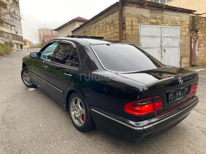 Mercedes E 240 2000, 436,000 km - 2.4 л - Şirvan