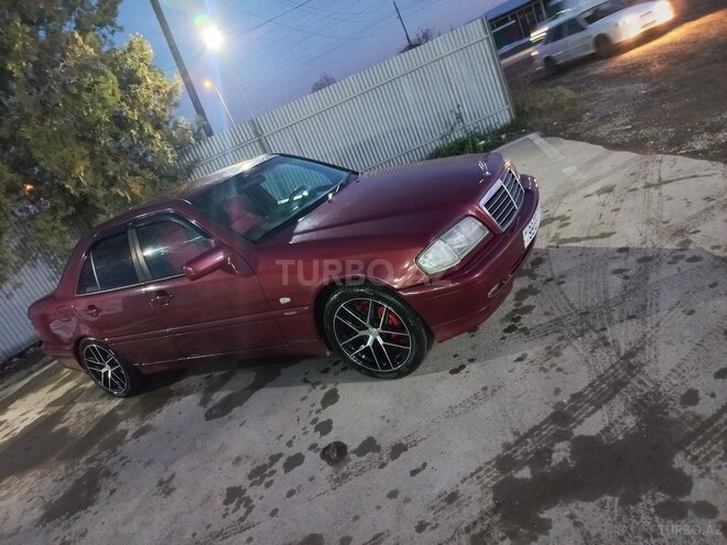 Mercedes C 200 1998, 382,006 km - 2.0 l - Quba