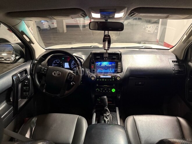 Toyota Land Cruiser Prado 2010, 178,800 km - 2.7 л - Bakı