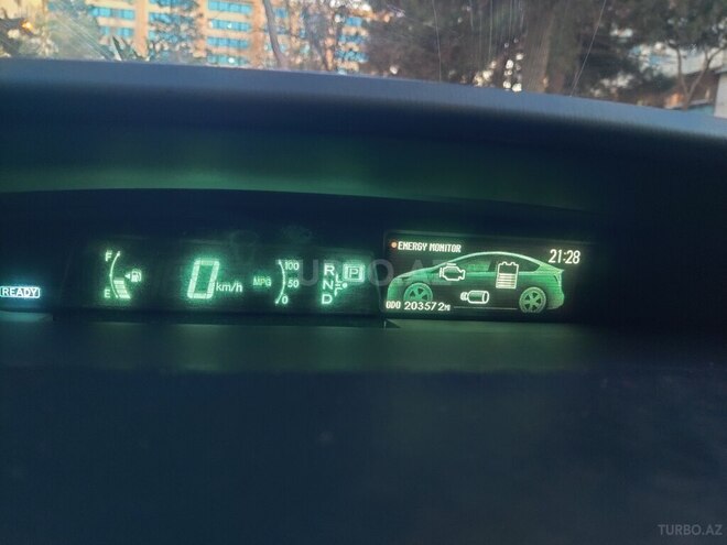 Toyota Prius 2014, 329,916 km - 1.8 l - Bakı