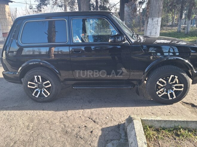 LADA (VAZ) Niva 2017, 100,000 km - 1.7 l - Bakı