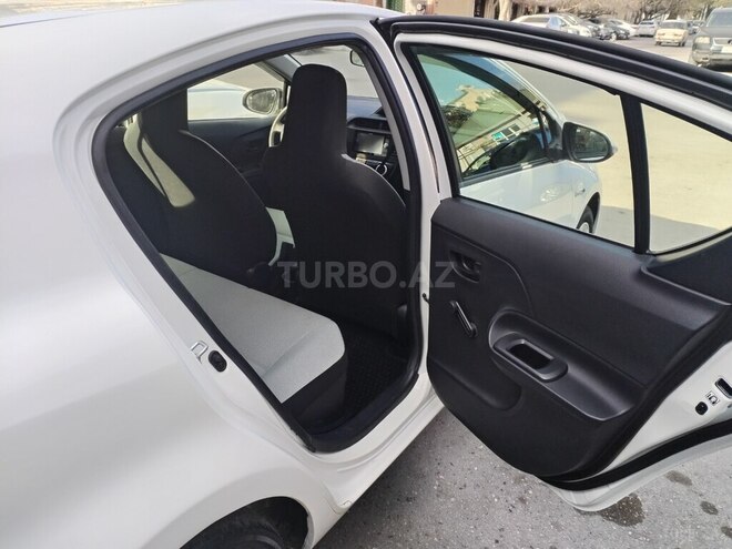 Toyota Aqua 2017, 129,085 km - 1.5 l - Bakı