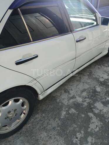 Mercedes C 200 1995, 390,000 km - 2.0 l - Ucar