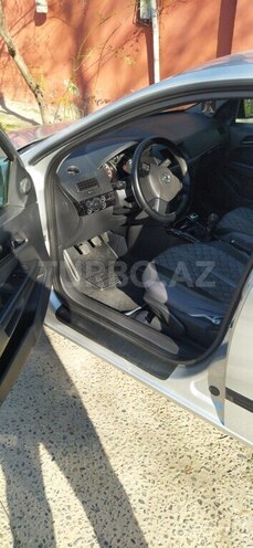 Opel Astra 2006, 250,000 km - 1.4 л - Ağdam