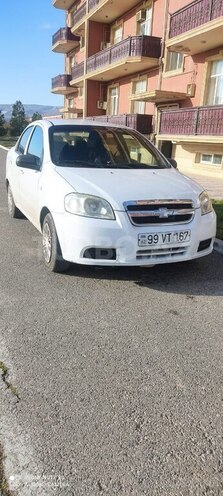 Chevrolet Aveo-16