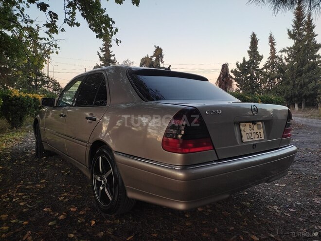 Mercedes C 230 1998, 256,000 km - 2.3 л - Kürdəmir