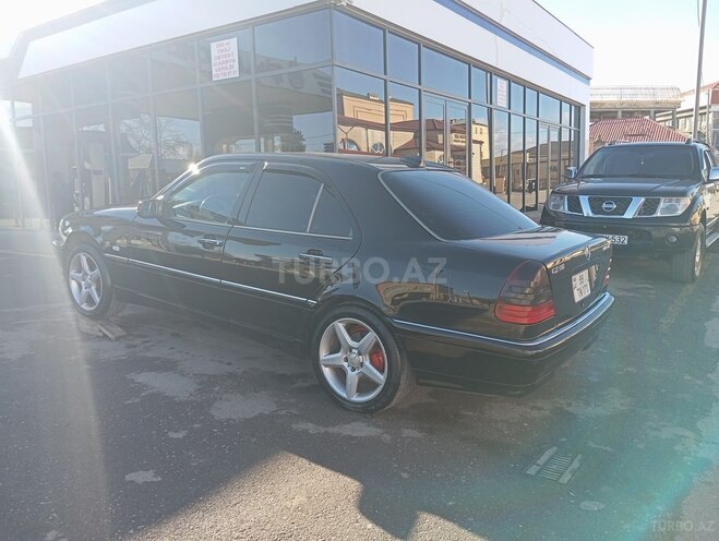 Mercedes C 230 1998, 198,000 km - 2.3 l - Quba