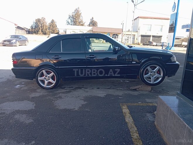Mercedes C 230 1998, 198,000 km - 2.3 l - Quba