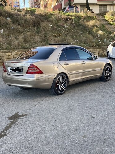 Mercedes C 240 2002, 117,171 km - 2.4 l - Bakı