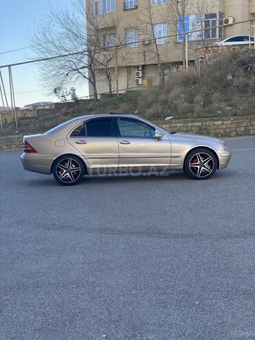 Mercedes C 240 2002, 117,171 km - 2.4 l - Bakı