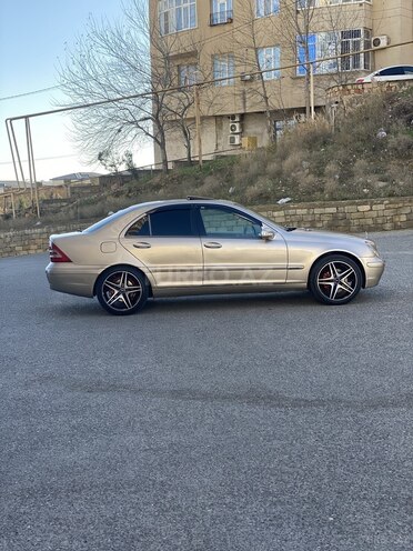 Mercedes C 240 2002, 117,171 km - 2.4 l - Bakı
