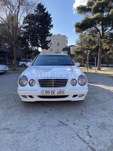 Mercedes E 270 2001, 460,000 km - 2.7 l - Bakı