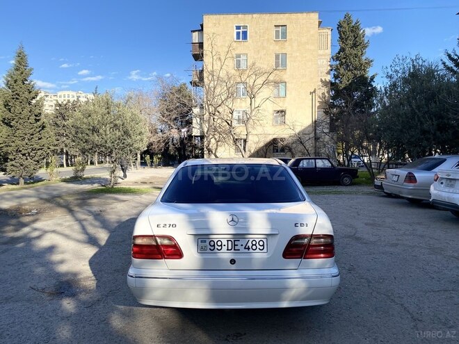 Mercedes E 270 2001, 460,000 km - 2.7 l - Bakı