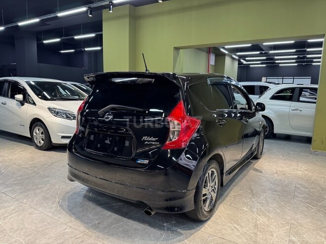 Nissan Note-10