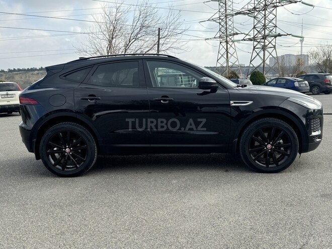 Jaguar E-Pace-4