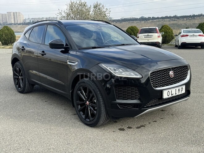 Jaguar E-Pace-3