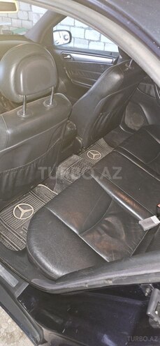 Mercedes C 240 2001, 422,675 km - 2.6 l - Quba