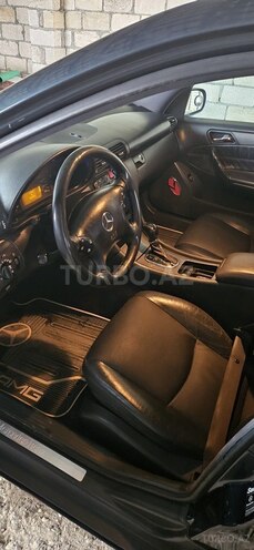 Mercedes C 240 2001, 422,675 km - 2.6 l - Quba