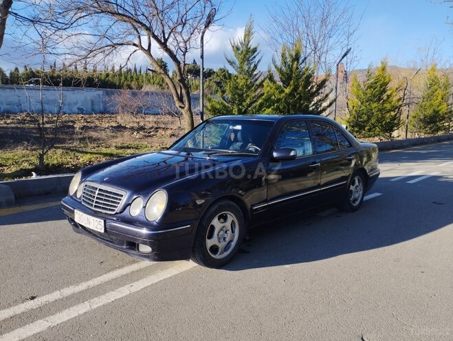 Mercedes E 220 d 2000, 360,000 km - 2.2 l - Şamaxı