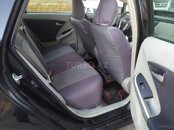 Toyota Prius 2011, 336,353 km - 1.8 l - Bakı