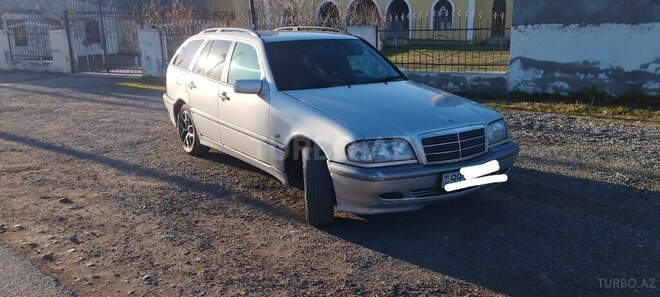 Mercedes C 220 2000, 510,000 km - 2.2 l - Füzuli